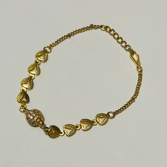 Gold-Plated Bracelet with Textured Heart Links and Crystal Sphere – Elegant and Dazzling Jewelry